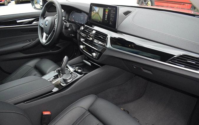 BMW Seria 5 cena 254900 przebieg: 32200, rok produkcji 2023 z Żerków małe 232